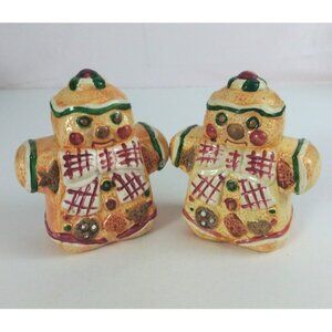 Vintage 1996 Winter Wonderland Gingerbread Men Salt & Pepper Shakers
